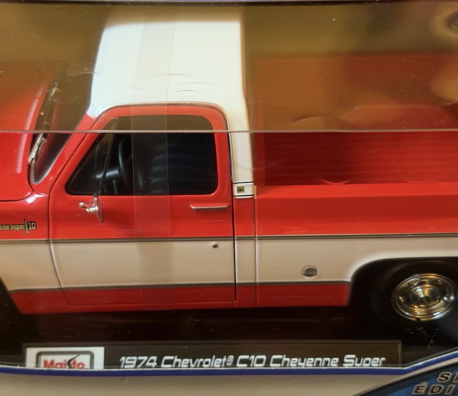 MAISTO 1:18 SCALE DIE-CAST SPEC EDITION RED 1974 CHEV C10 CHEYENNE SUPER PICKUP