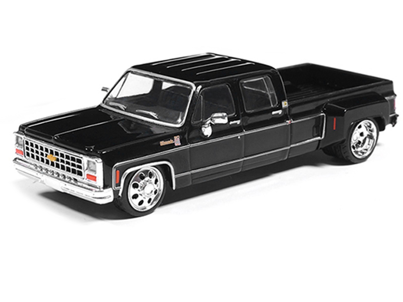 1980 CHEVROLET SIVERADO C30 DUALLY PICKUP BLACK 1/64 DIECAST BY IXO IAPR1013