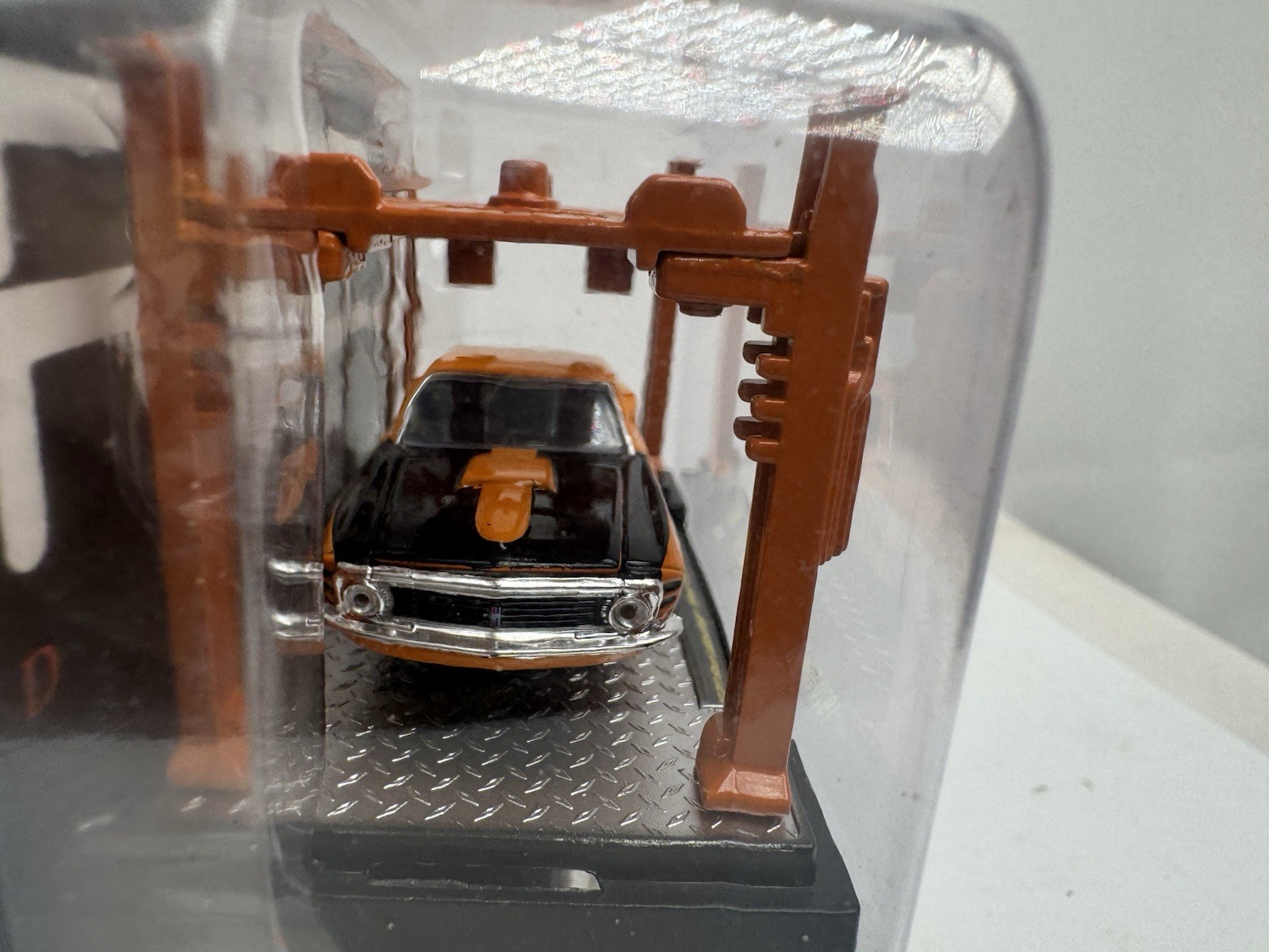M2 MACHINES 1970 Ford Mustang Foose Gambler 514 Orange Model-Kit 37000-R43 2021