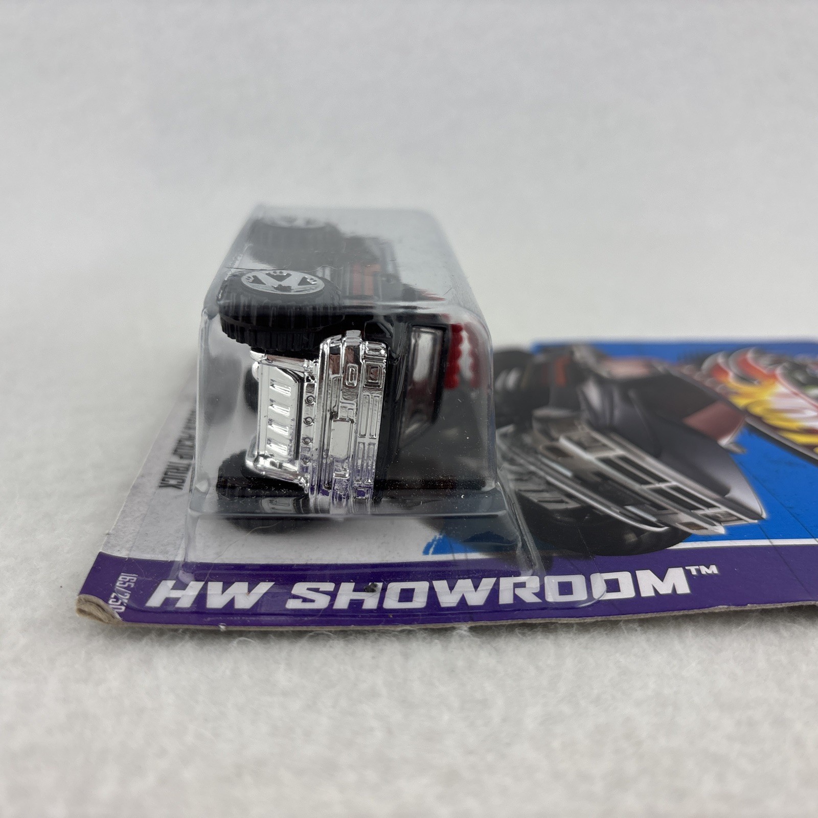 Hot Wheels HW Showroom Black 1987 Toyota Pickup Truck – Hot Trucks Series 2013