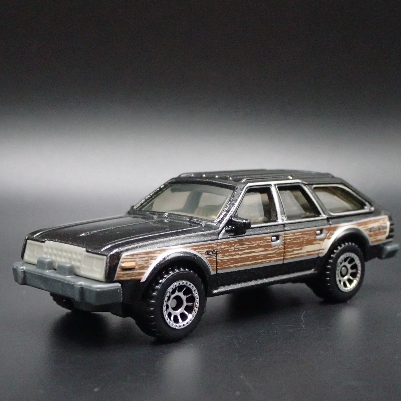 1980 80 AMC EAGLE STATION WAGON 1:64 SCALE COLLECTIBLE DIORAMA DIECAST MODEL CAR