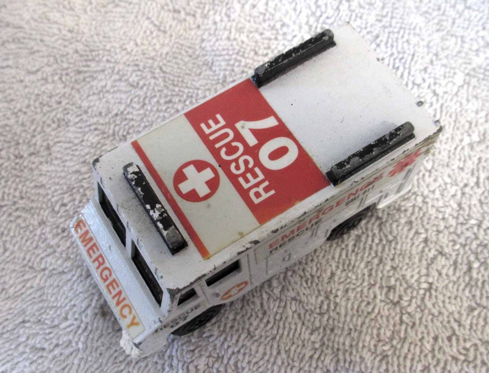Vintage 80s Emergency Rescue 07 Vehicle Dial 911 alx