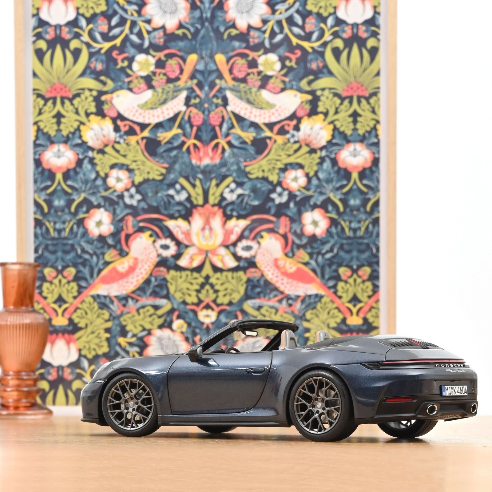 NOREV 187180 1:18 Porsche 911 Carrera Cabriolet 2025 Yachting Blue Metallic