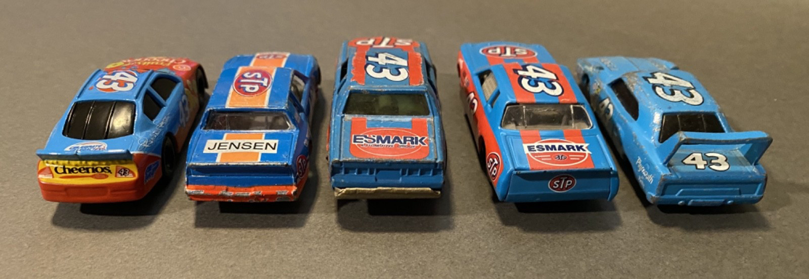 LOT of FIVE Richard Petty #43 Plymouth NASCAR Diecast 1/64 Cars