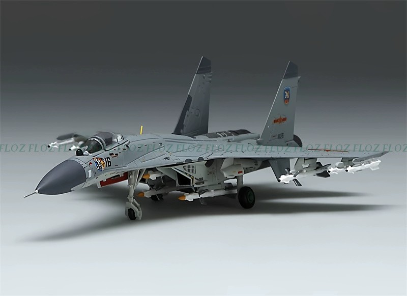 SQ Wings 1st Air Division SU-27SK 1:200 Model Tiger