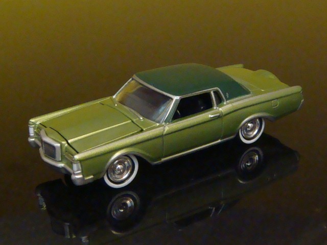 1969 Lincoln Continental Mark III 460ci V8 Luxury Coupe 1/64 Scale Limited Edt V