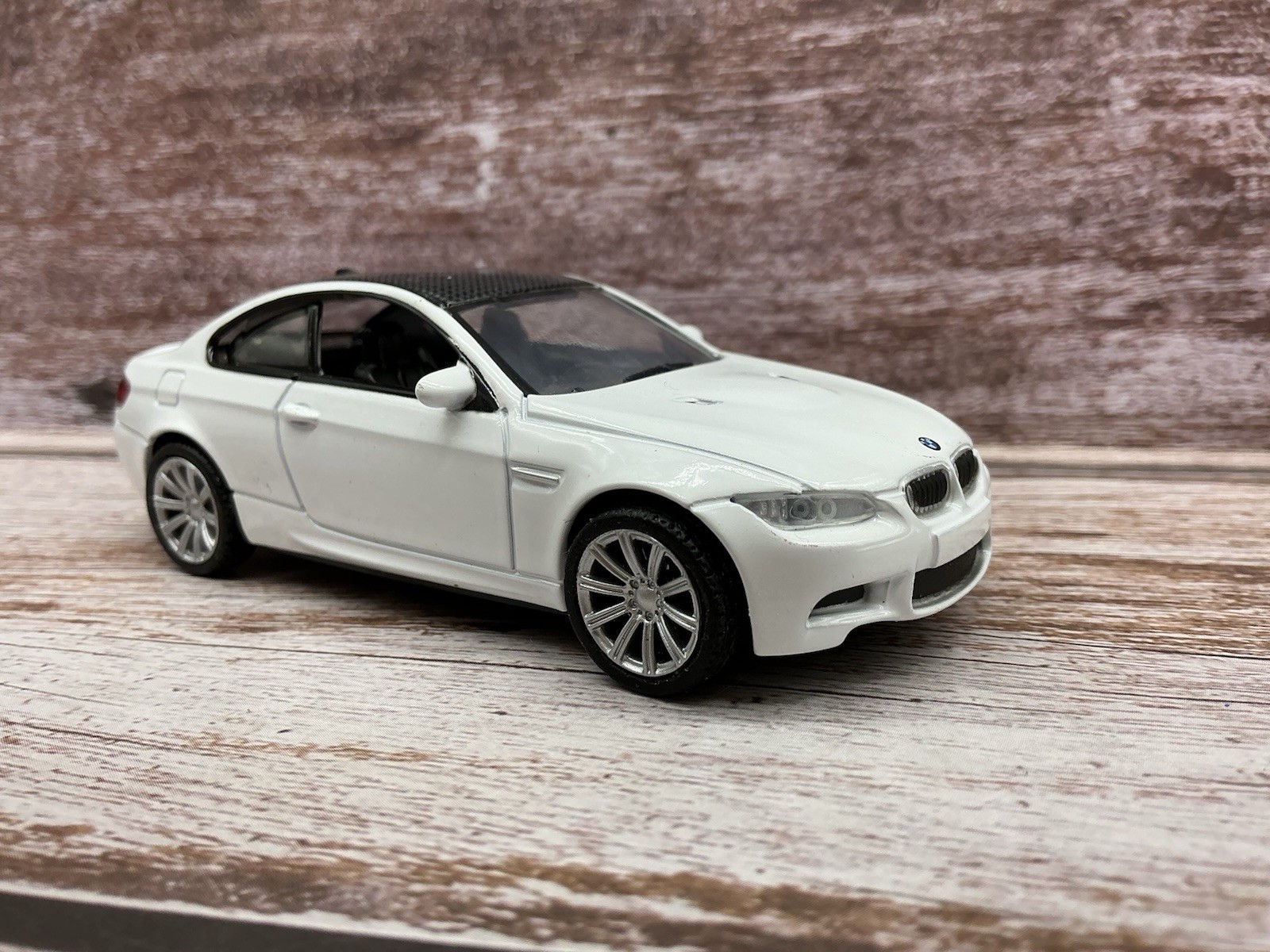 Motomax 1/43 ~ BMW M3 E92 Coupe ~ White