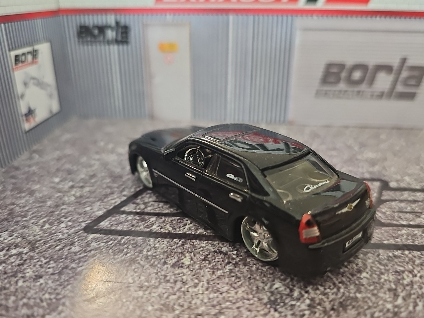 Maisto Playerz 1/64 2005 Chrysler 300C Hemi