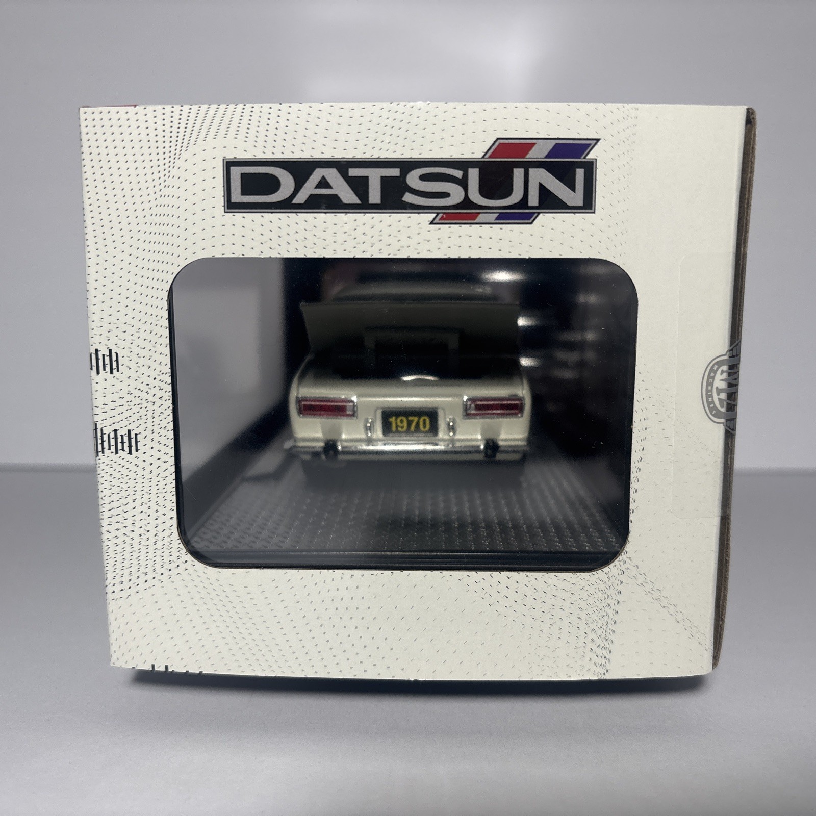 M2 Machines 1970 Datsun 510 R141 26-08 1/24 Scale Car