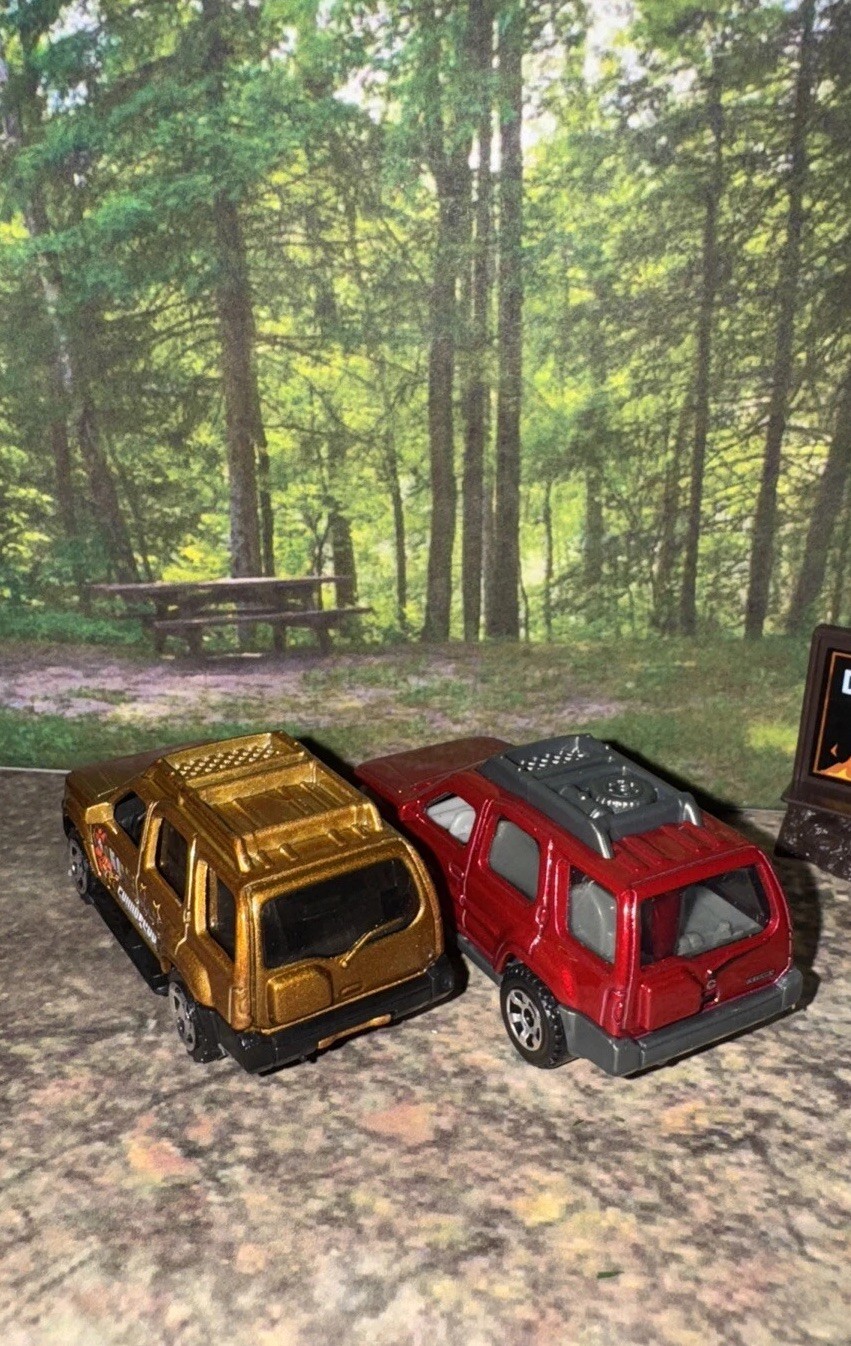 Lot Of 2 Matchbox 2000 Nissan Xtera SUV Bronze 50th Anniversary & Maroon NLFFP