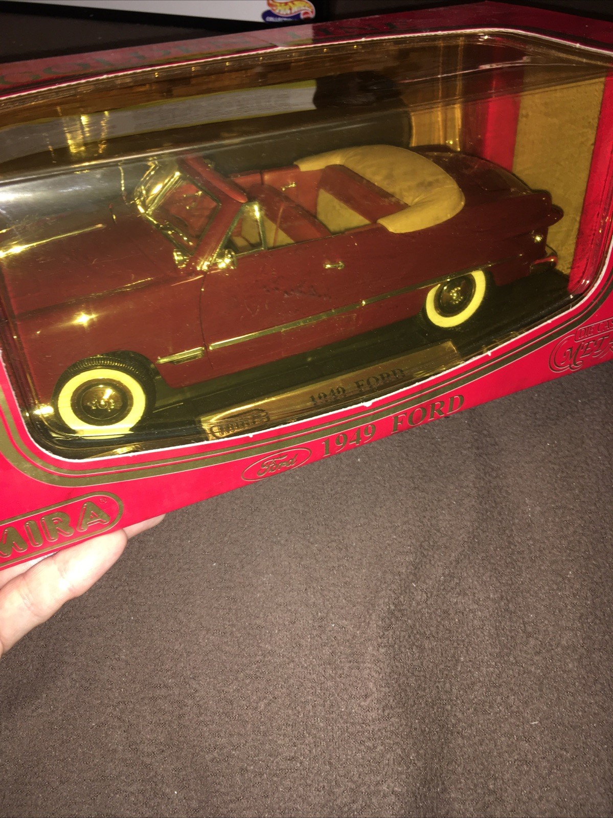 1:18 MIRA GOLDEN LINE 1949 Ford Convertible Diecast Burgundy