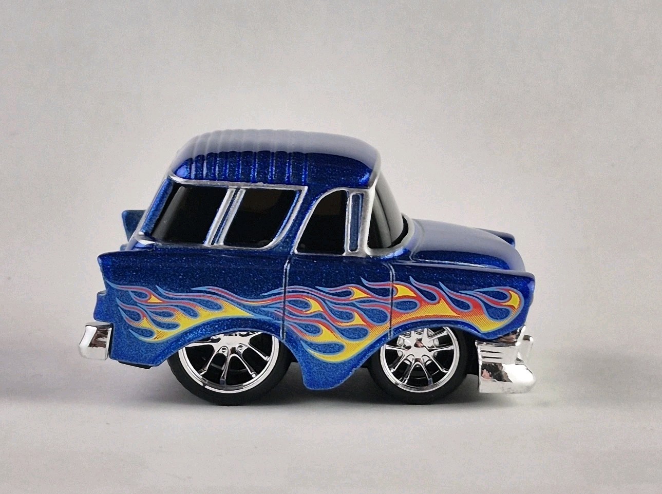 1957 CHEVY NOMAD Car Tuned Diorama Collectible DieCast Model 1:64 Blue LOOSE