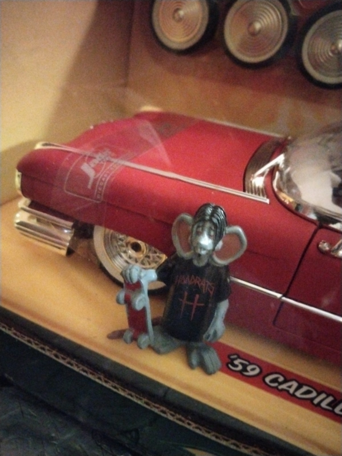 JADA ROAD RATS 1:24 (Customized) “1959 CADILLAC COUPE DE VILLE” RARE! Hood Rats
