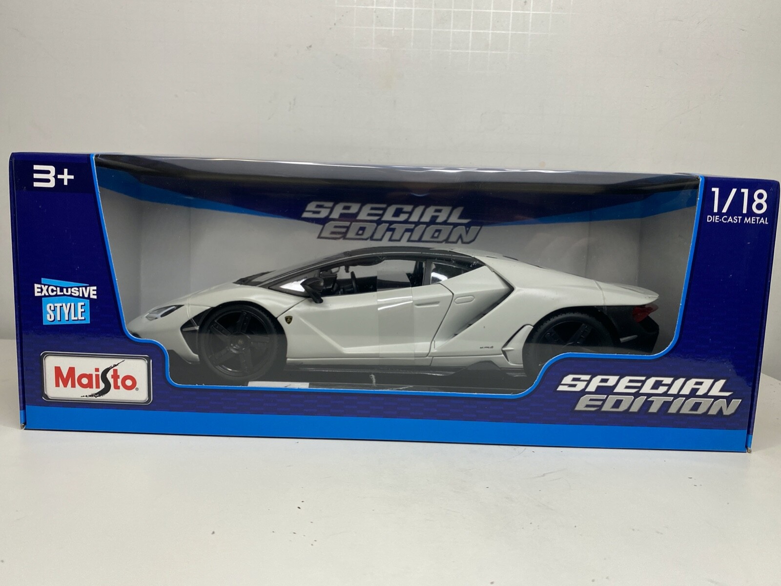 LAMBORGHINI CENTENARIO 1/18 MAISTO SPECIAL EDITION (EXCLUSIVE STYLE) WHITE
