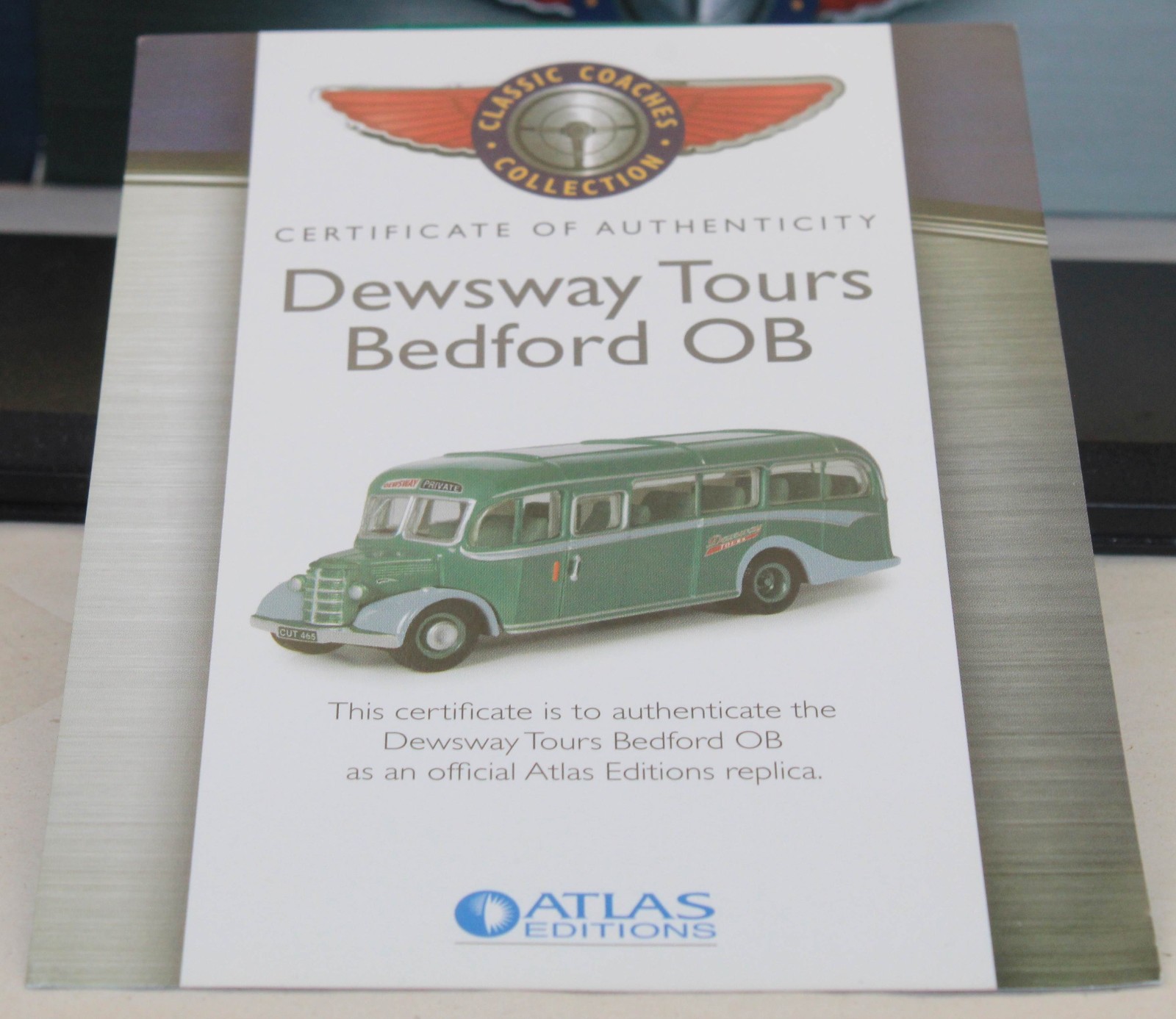 ATLAS EDITIONS – 4642103 – BEDFORD OB / DUPLE VISTA COACH – DEWSWAY / RON W. DEW