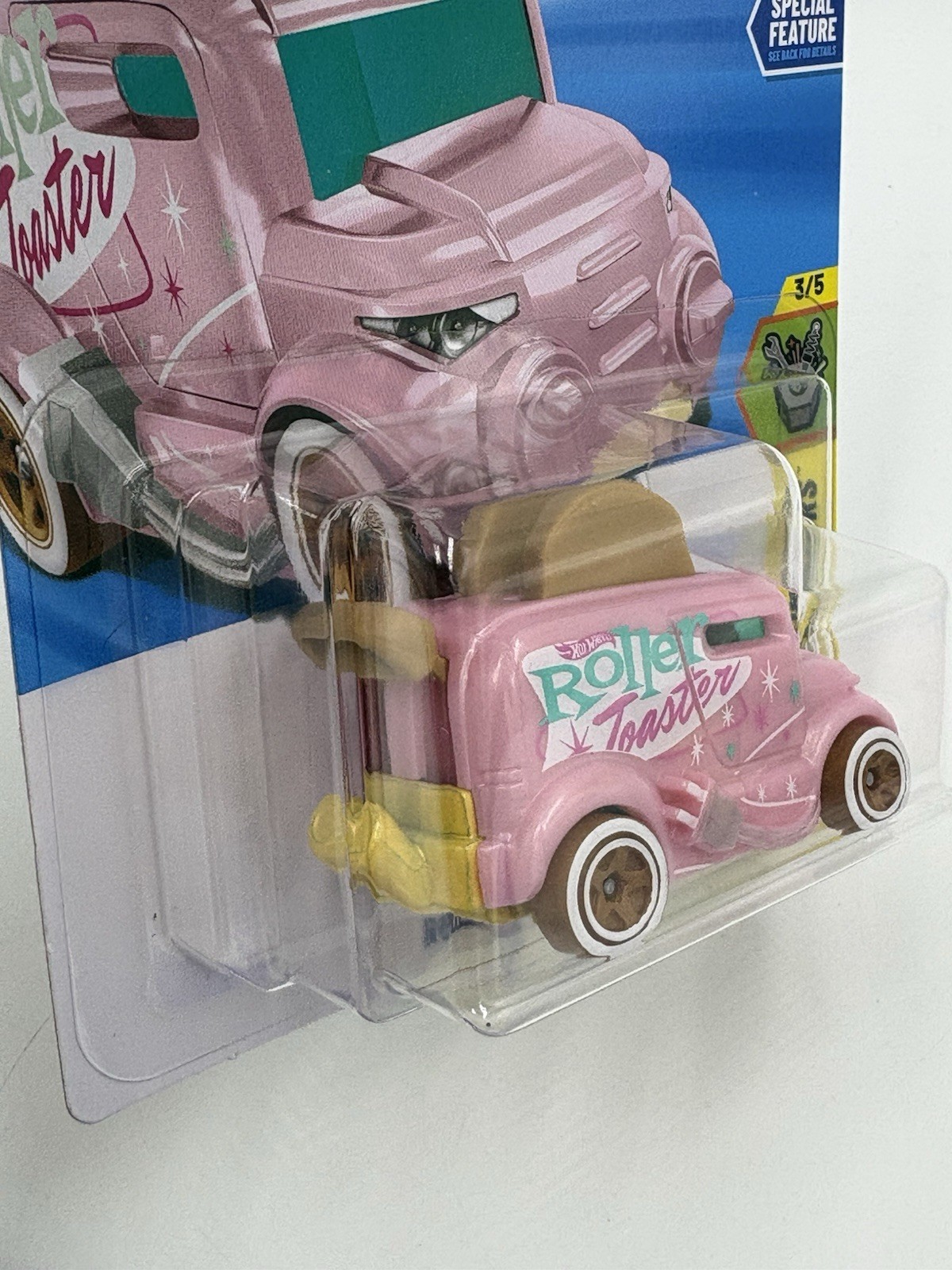 Lot of Two 2026 Hot Wheels Pink Roller Toaster Exerimotors Series 3/5 Cars