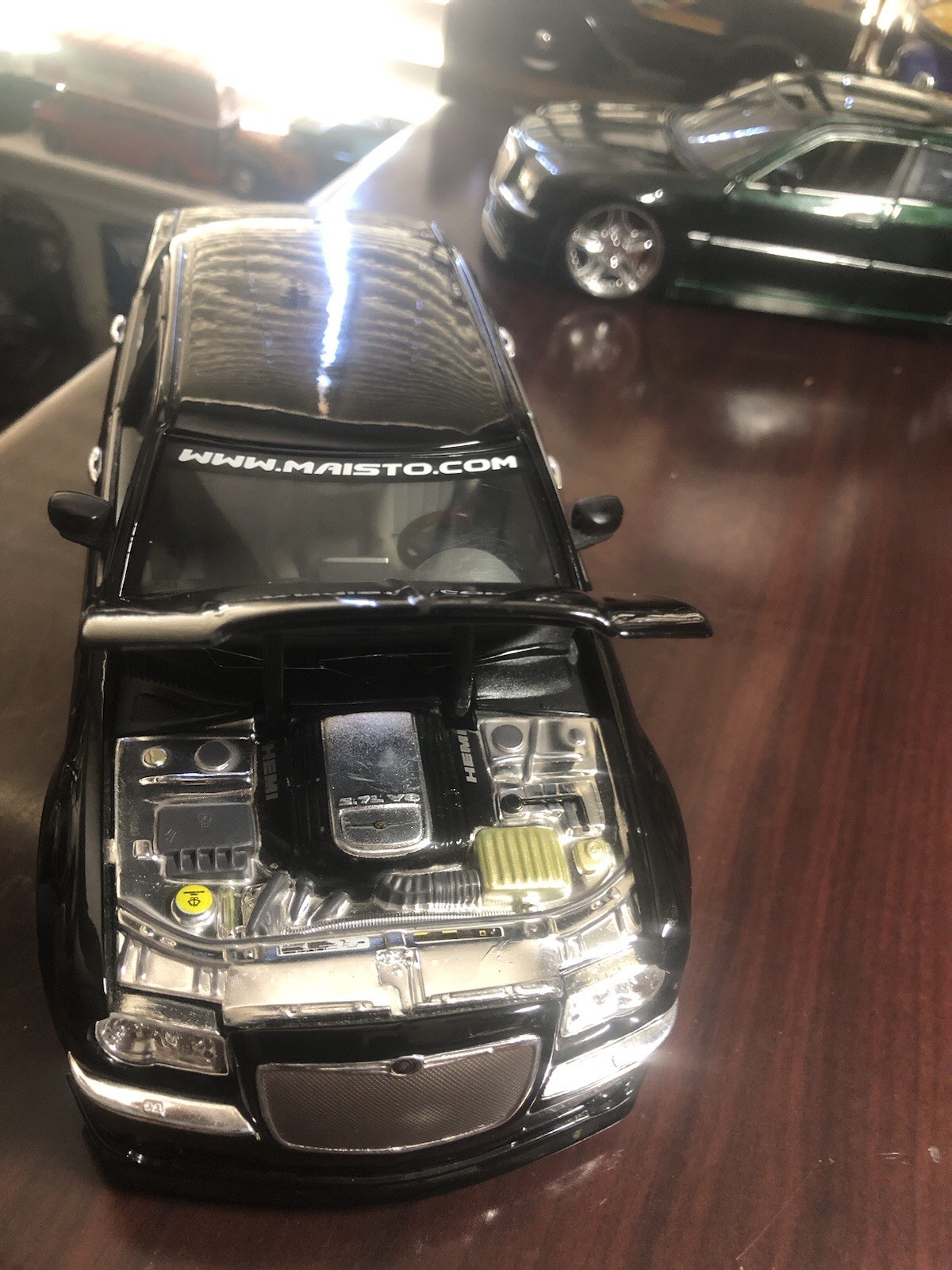 1:18 Chrysler 300C Hemi Black