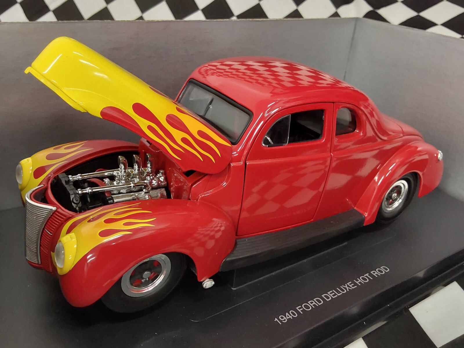 1940 Ford Deluxe Hot Rod Coupe Flathead V-8 Tri-Power Eagle’s Race 1/18 scale