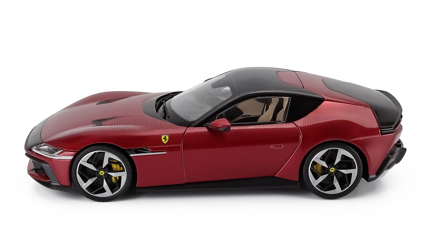 Polistil 1:18 Ferrari 12Cilindri 2024 Imola Red Metallic with Showcase (18FE0…