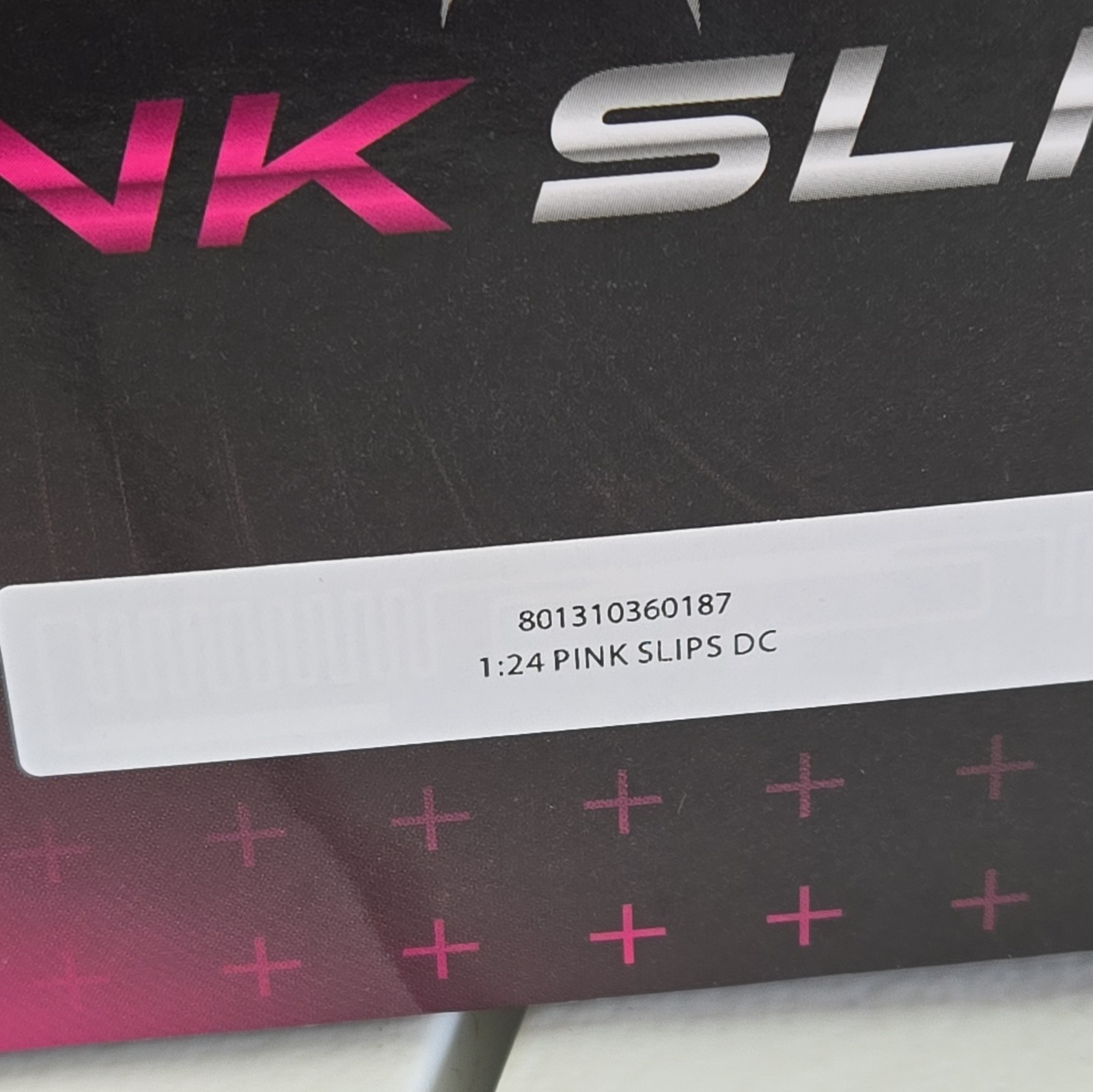 Jada Toys Pink Slips 1:24 2023 Jeep Wrangler Silver Black Red Diecast Car Chase.