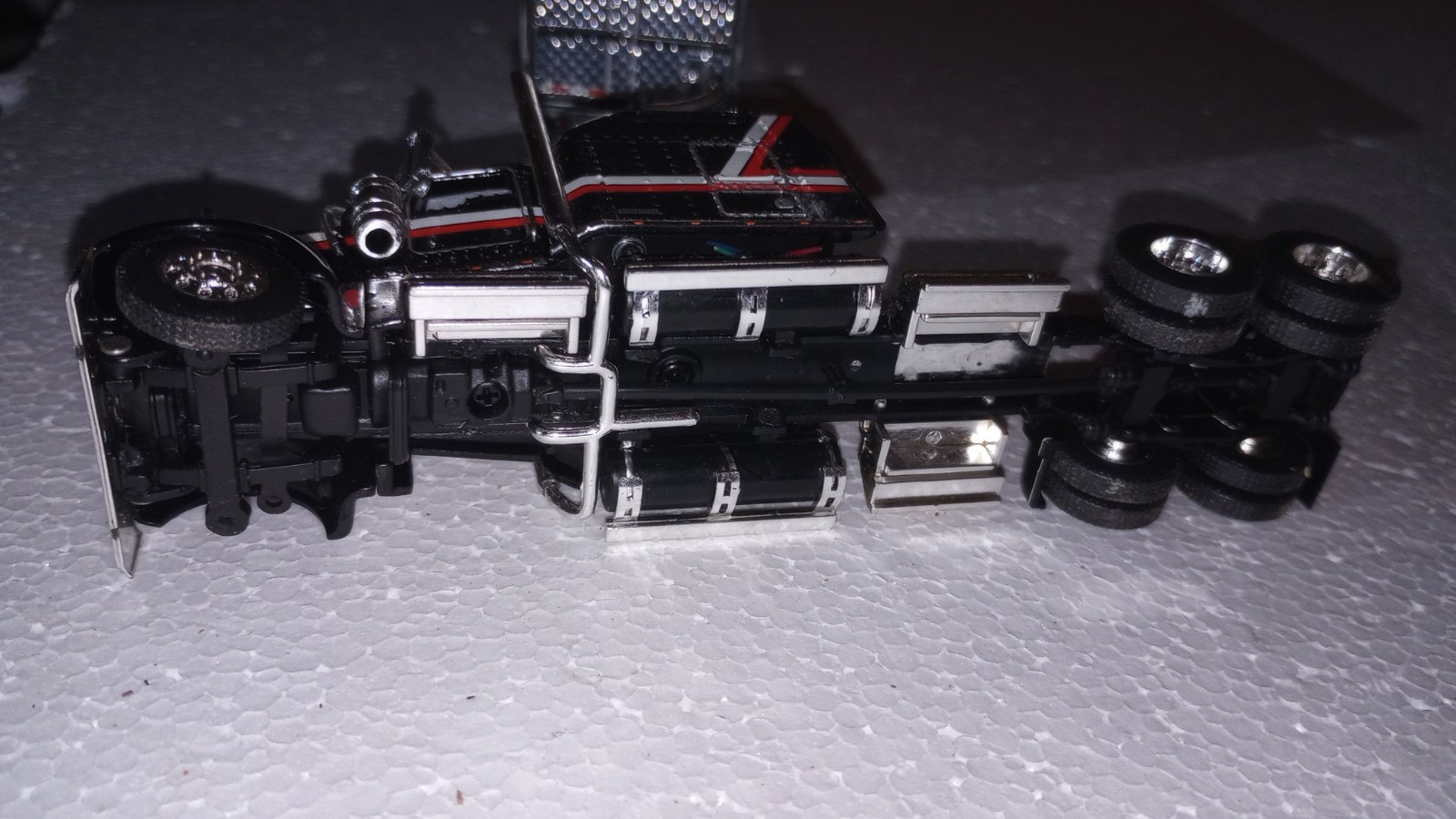 1/64 Dcp Kenworth With Matching Trailer As Is Broken And Missing Parts