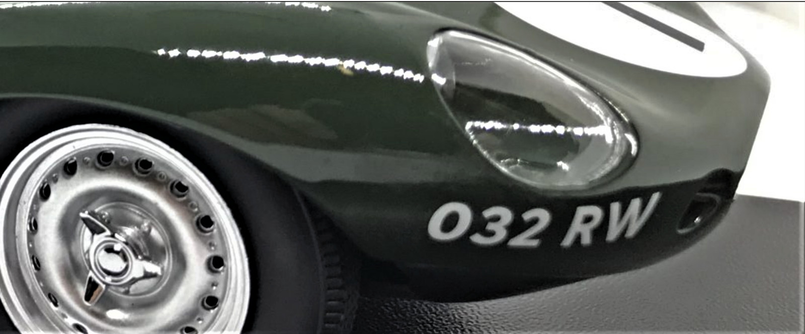Jaguar Race Car Racing Le Mans Racer1:18 Custom Built Classic Hot Rod 12