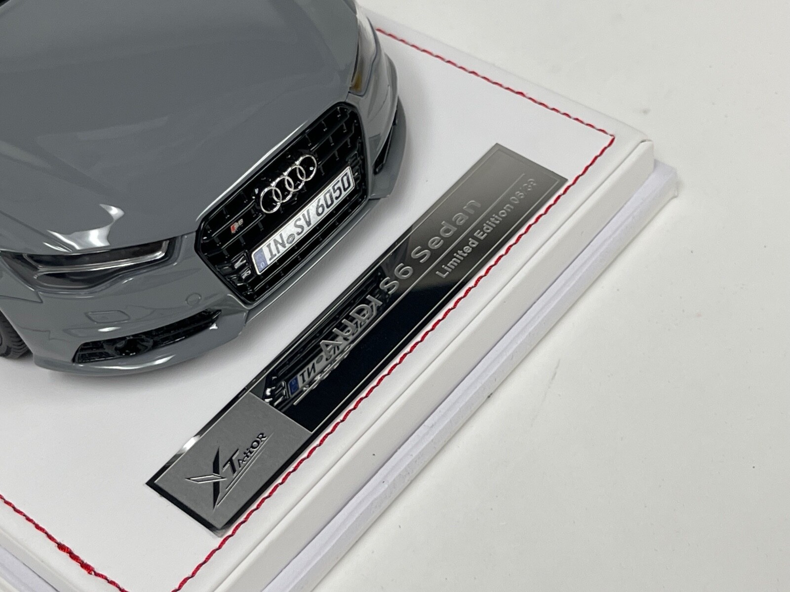 1/18 Ivy Models Audi S6 in Quantum Gray Leather Base limited 39 pcs