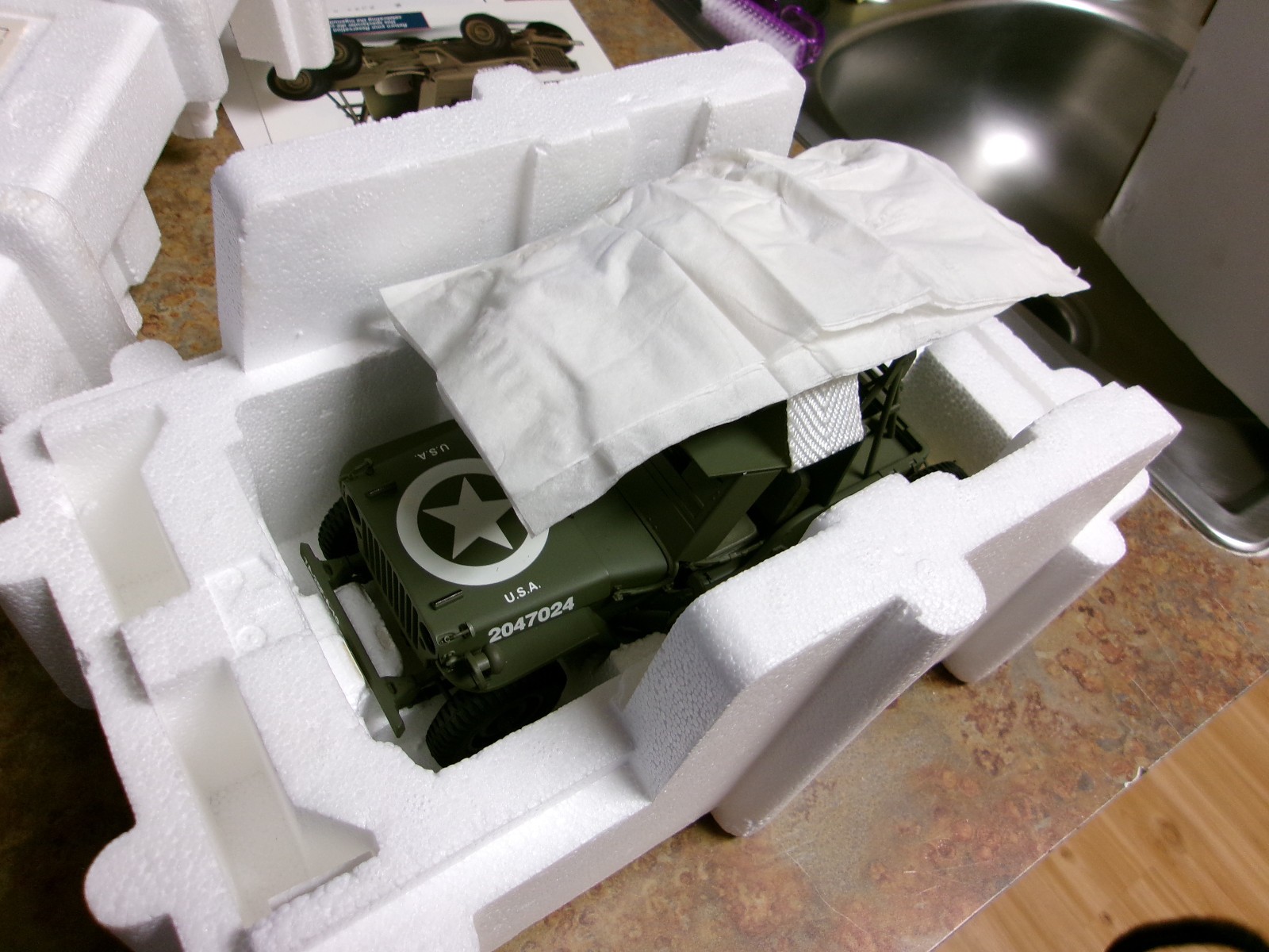 Danbury Mint World War II Jeep Replica W/Rocket Launcher 1:16-Full Package-NEW!