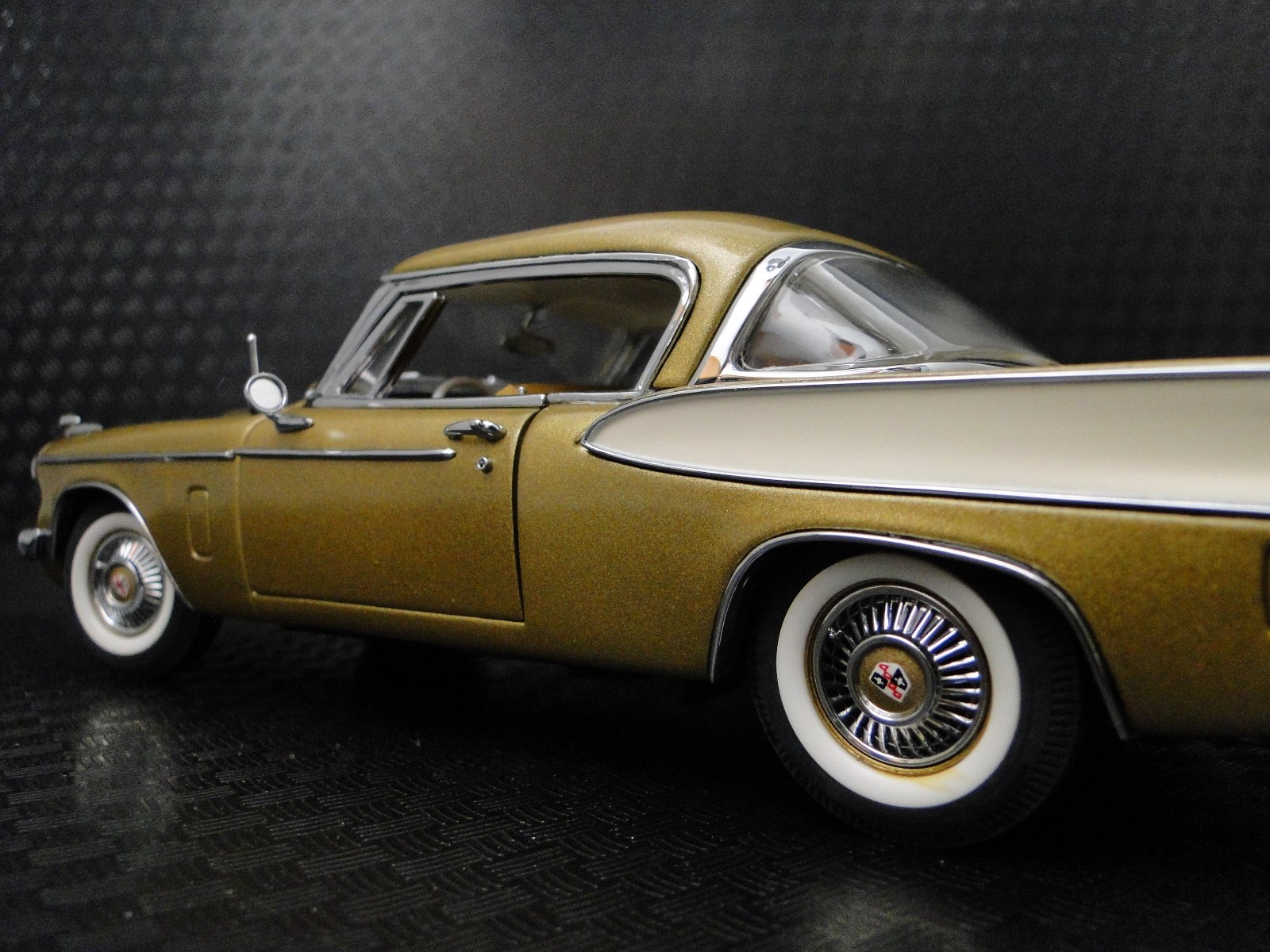 Studebaker Classic Car Custom Built Metal Model Concept 1 Race Vintage24Promo18
