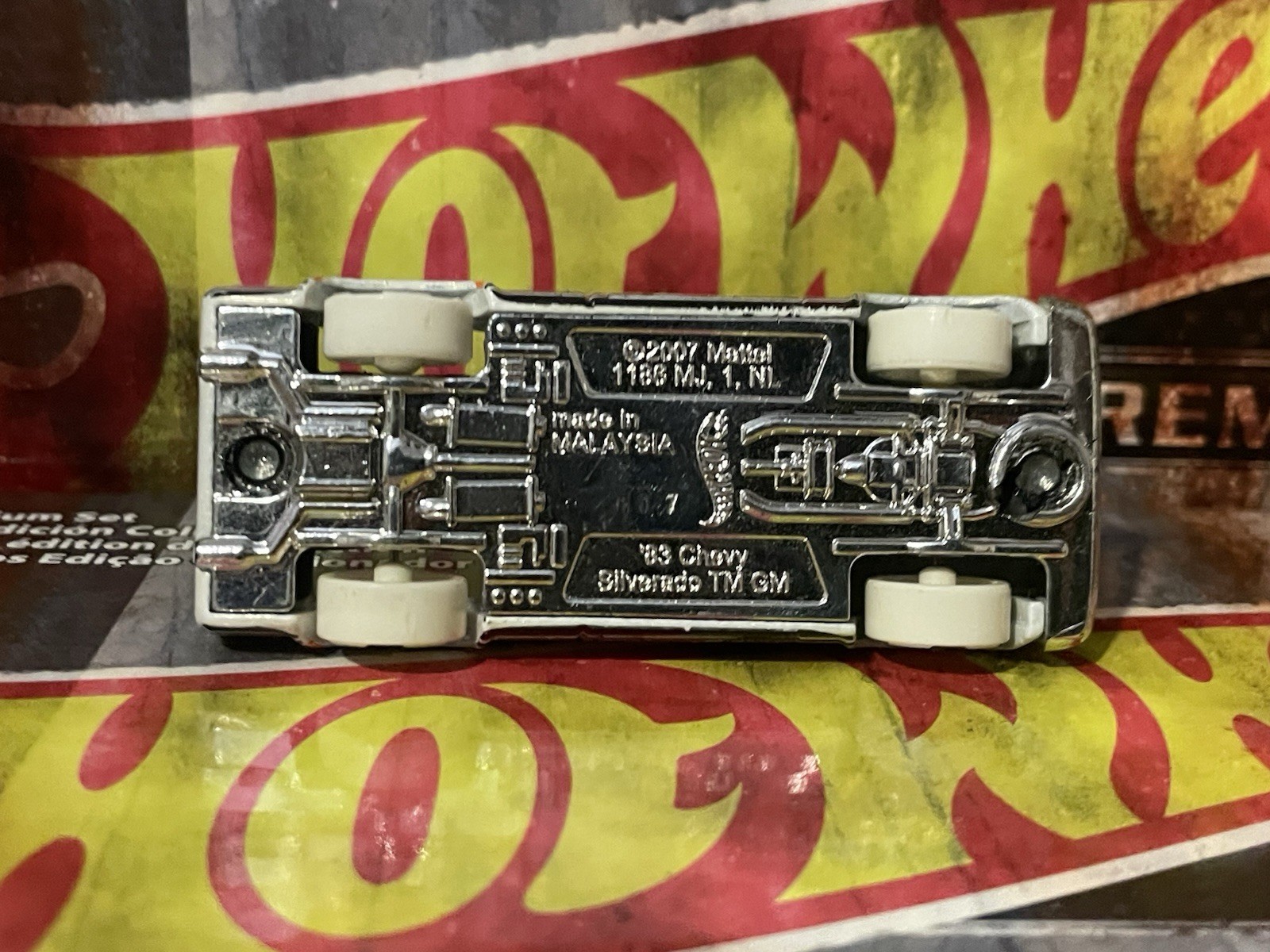 Hot Wheels ’83 Silverado White FRAM Toys R Us Edition Loose (Wheel Swap)