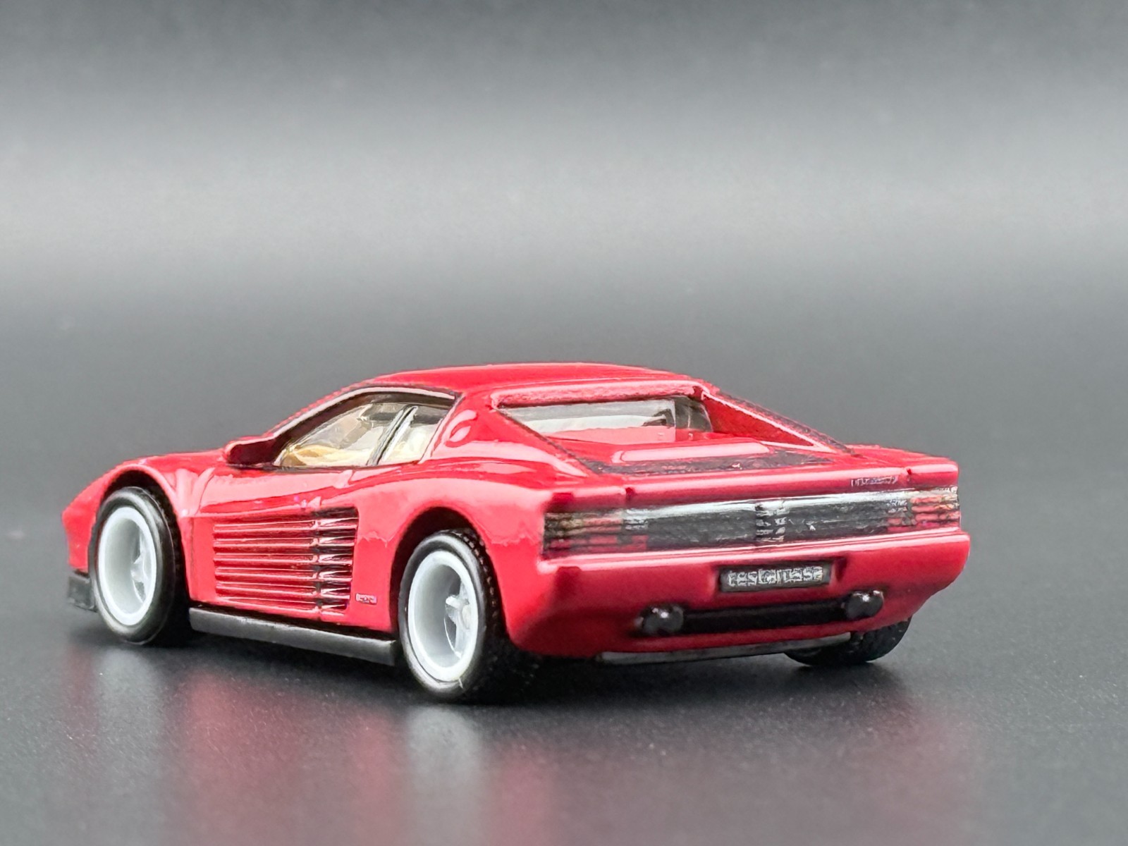 Hot Wheels Ferrari Testarossa Modern Classics FPY86-961S 1/64