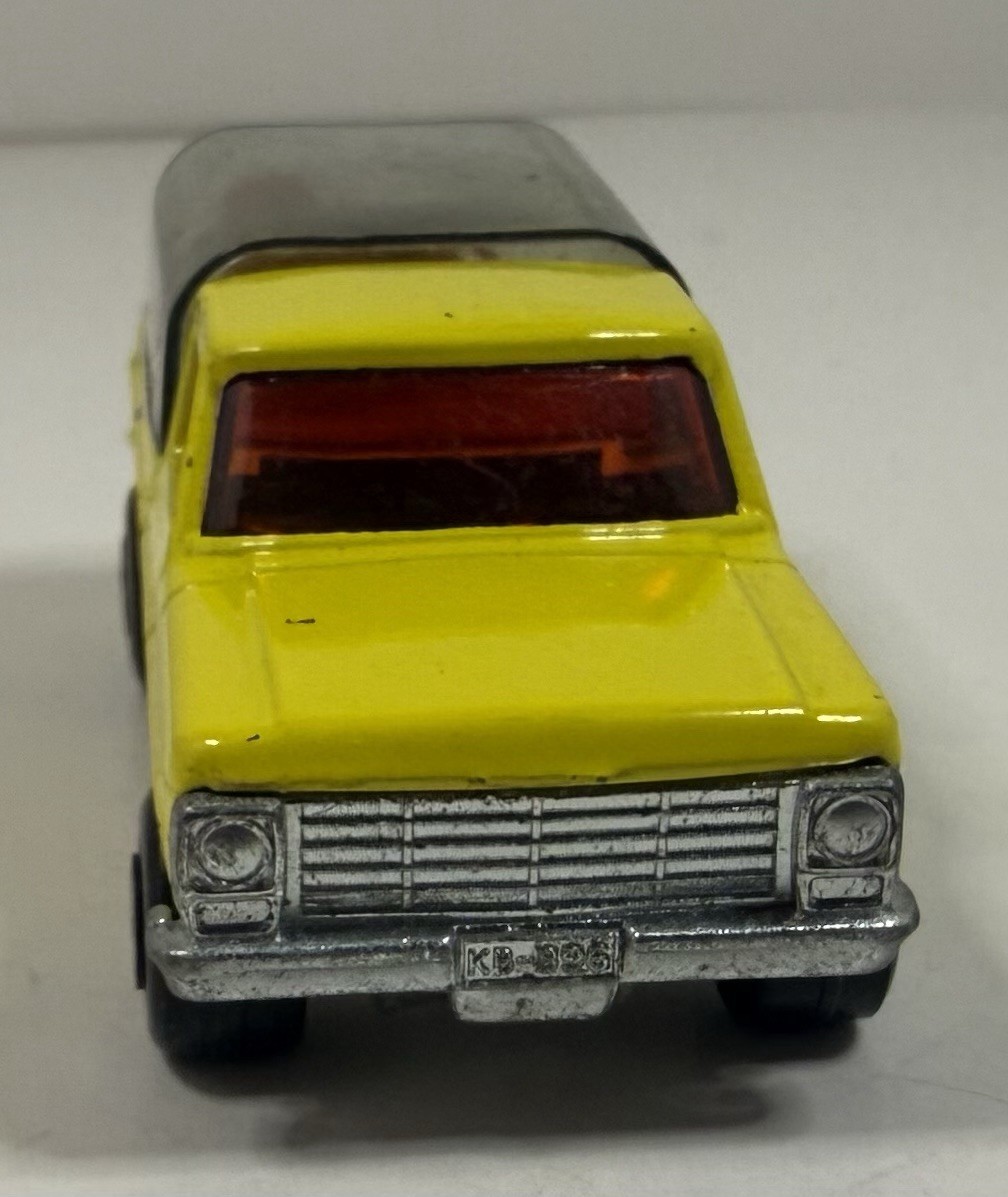 Lesney Matchbox 1973 Superfast No. 57 Wild Life Truck 1:64 Yellow Rolamatics