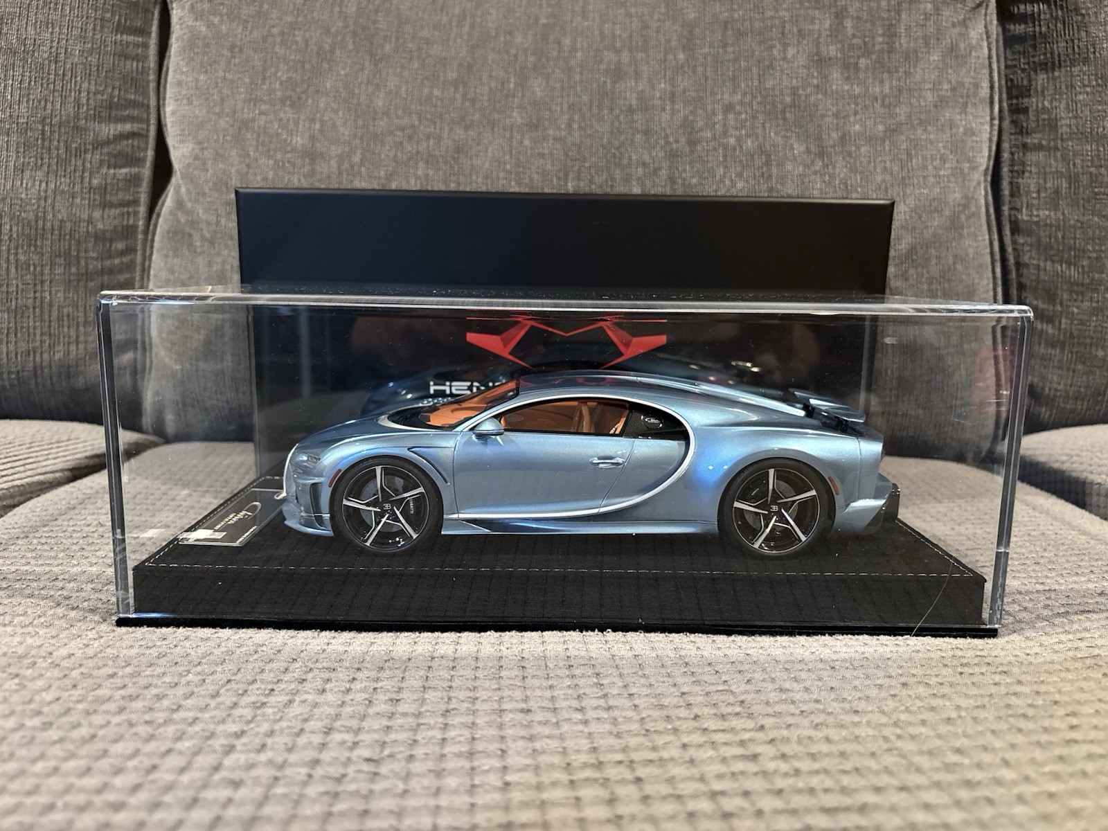 1/18 HH Henson & Heaven Bugatti Chiron SuperSport Horizon Blue Limited 30pcs Mr