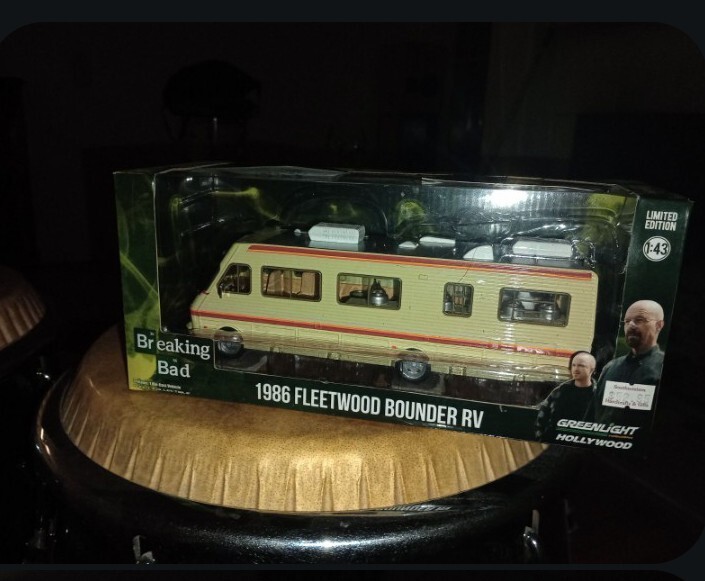 tv series collectibles,Breaking Bad RV,unopen on original packaging L.E..