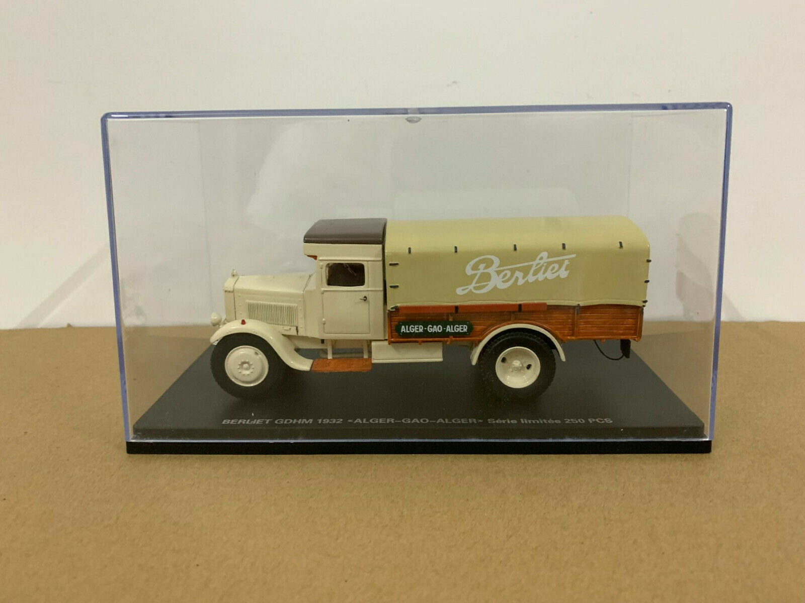 Perfex 907 – Berliet Gdhm 1932 Algiers Gao Algiers 1/43 Scale Resin Model Car