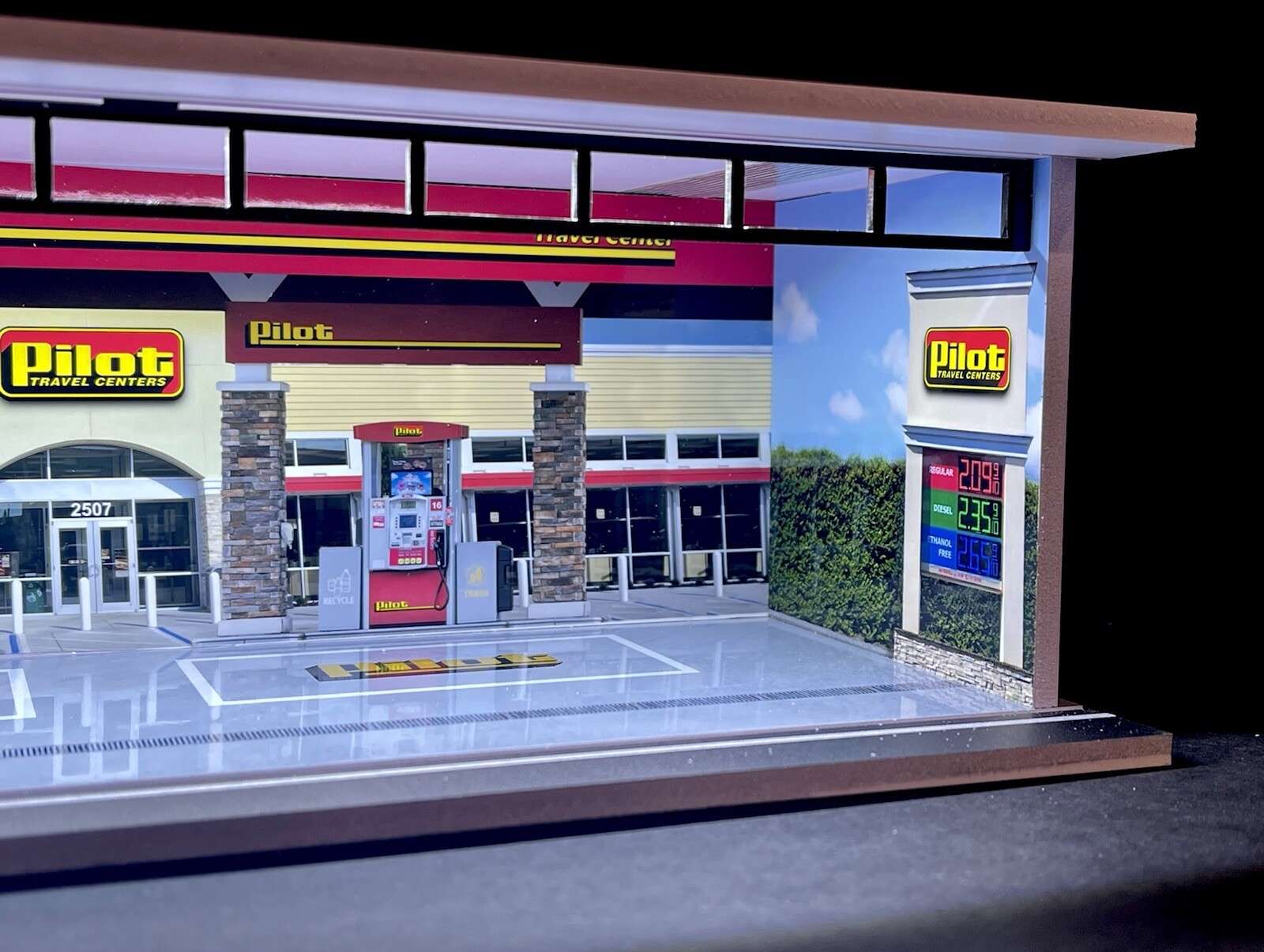 Pilot Gas Station Garage Theme 1:64 Model Diorama LED Lighting! For Hot Wheels