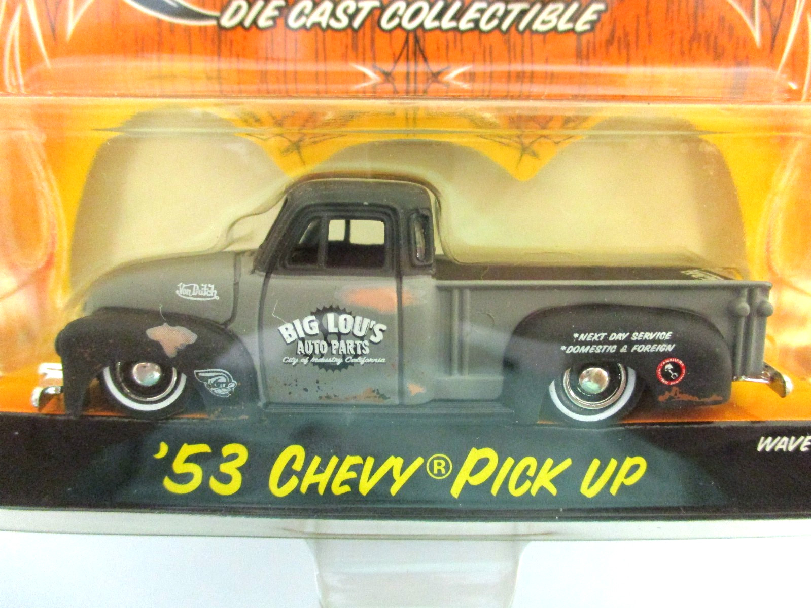 JADA – VON DUTCH GARAGE – 1953 CHEVROLET 3100 PICKUP TRUCK LOWRIDER – 1/64