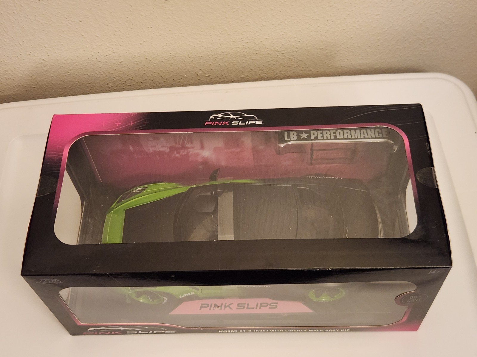 Jada Pink Slips Nissan GT-R (R35) With Liberty Walk Body Kit 1/18 Scale JDM 2024