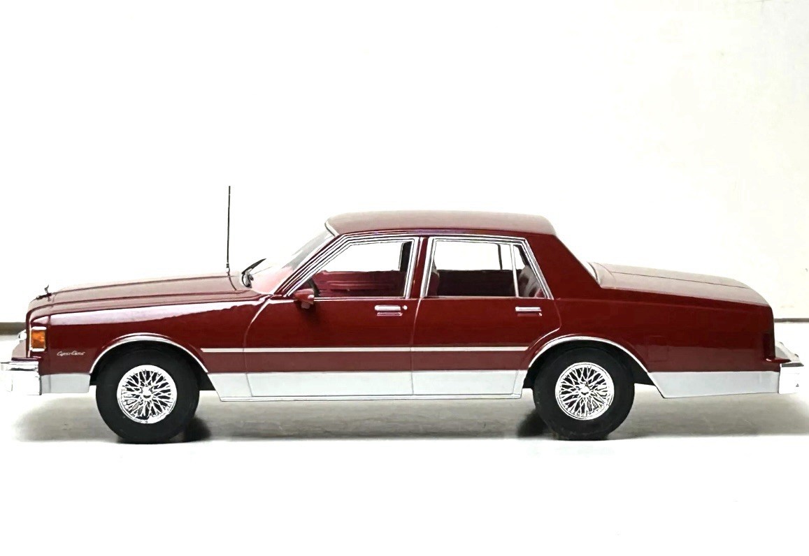 1985 Chevrolet Caprice Classic Sedan Red 1/18 MCG HTF !