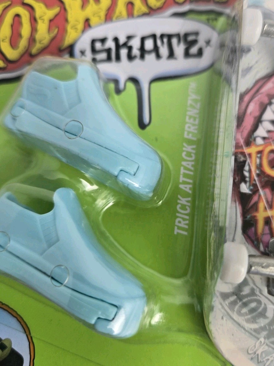 Hot Wheels Skate Tony Hawk Trick Attack Frenzy Rare Fingerboard Skateboard 2023