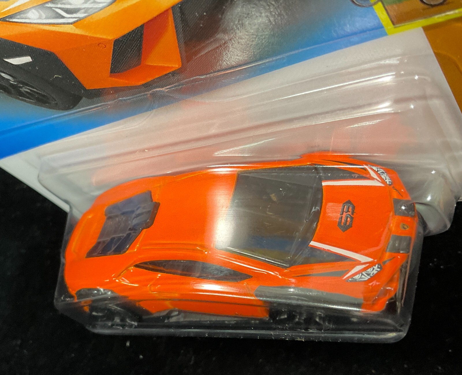 LAMBORGHINI HURACAN STERRATO Orange, 1st Ed. & White 2025 Hot Wheels Exotic 2pcs