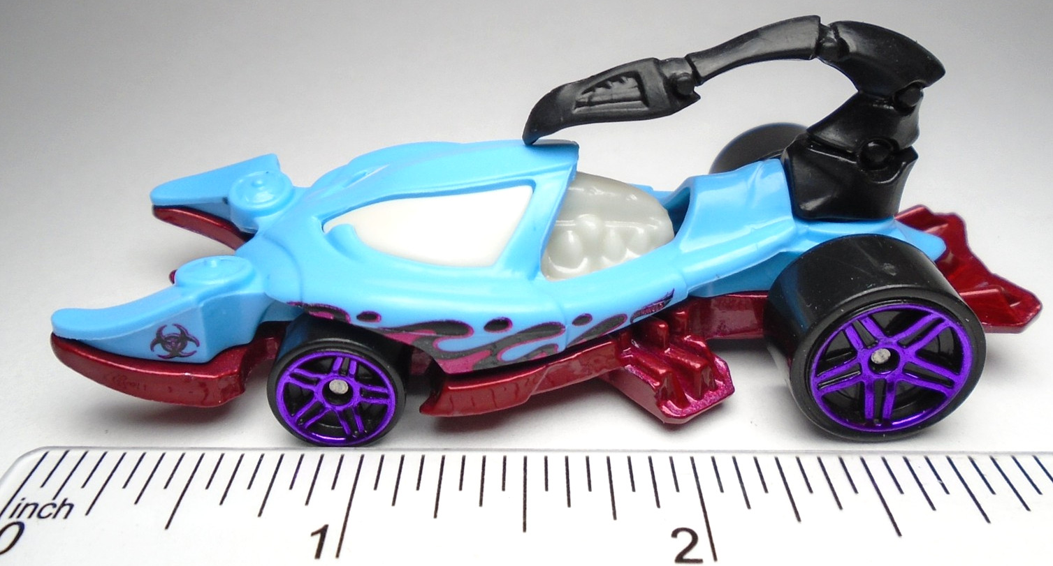 2024 HOT WHEELS HW SCORPEDO LIGHT BLUE 1:64 DIECAST 3 1/8″ SCORPION CAR W/ RED