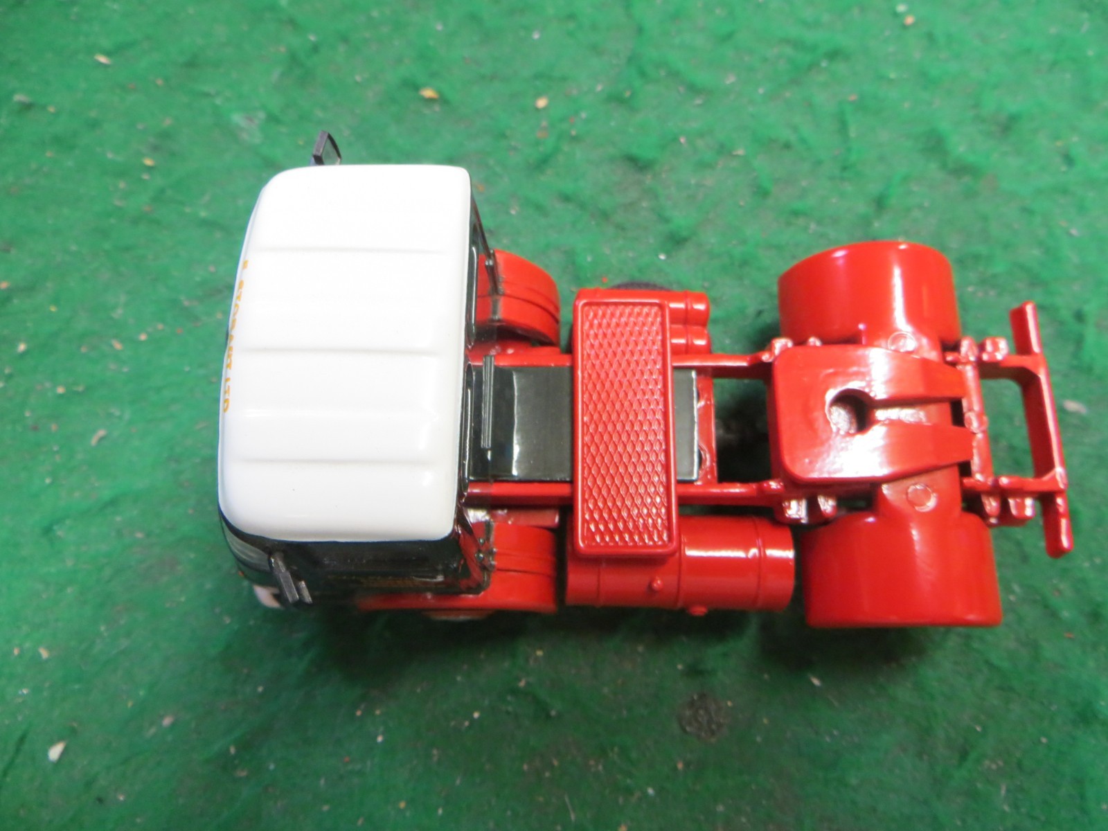 CORGI CLASSICS ERF KV TRACTOR UNIT EDDIE STOBART 11601 1/50 N-MINT