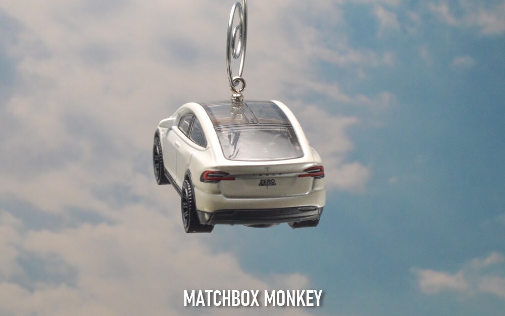 NEW Tesla Model X Electric SUV Crossover Car Christmas Ornament 1/64 Elon Musk