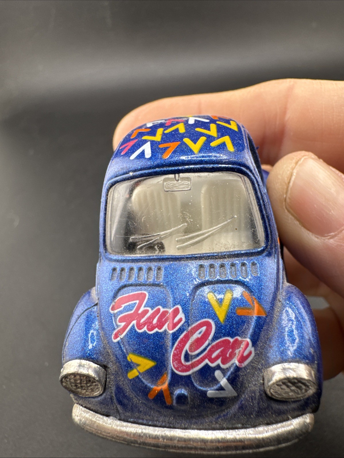 KinToy Free Car Design Volkswagen VW Beetle Pullback 2.25″ Toy Car
