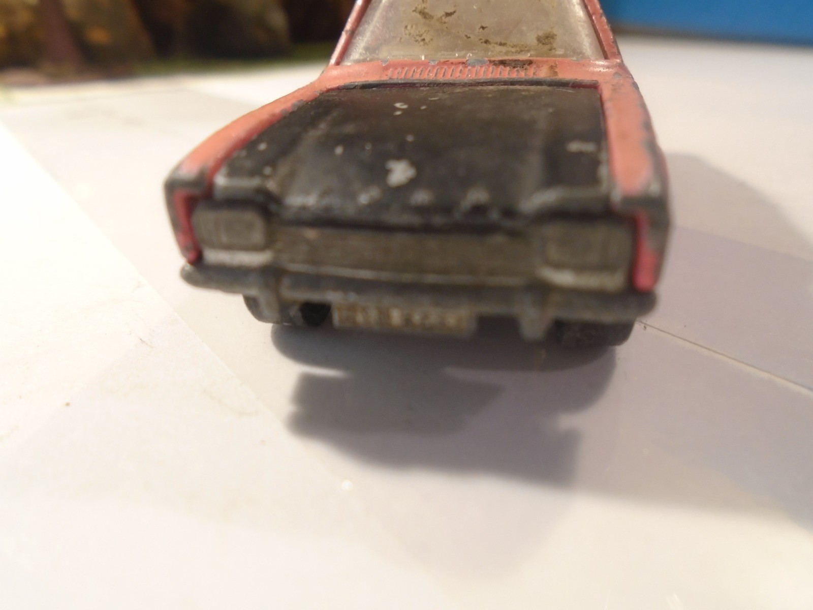 LESNEY MATCHBOX 1970 SUPERFAST ISSUE No 54 FORD CAPRI, WITH OPEN HOOD 1-172-1