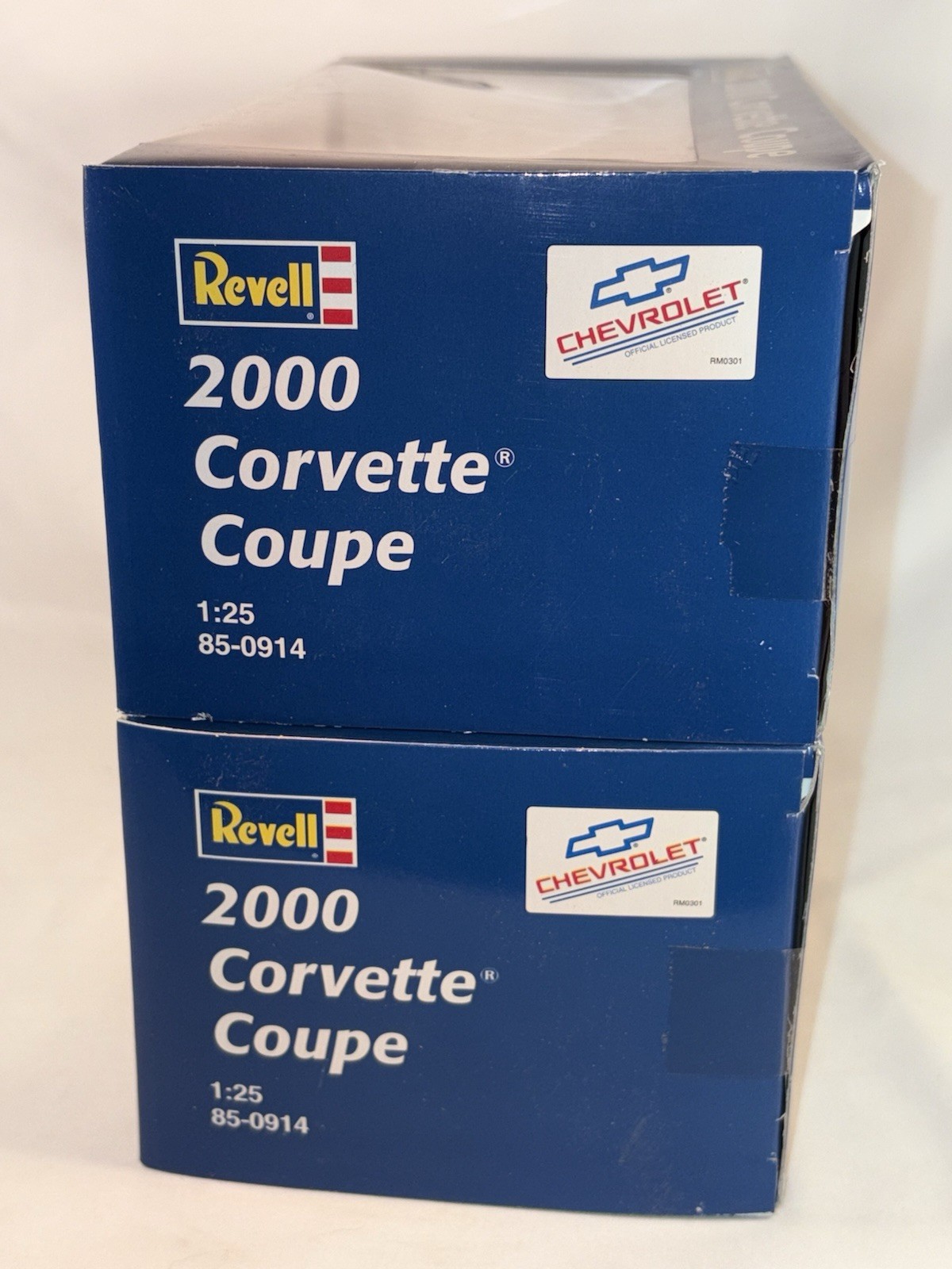 LOT OF 2 REVELL NOS 1/25 2000 CHEVROLET CORVETTE COUPE HARD TOP SILVER SEALED