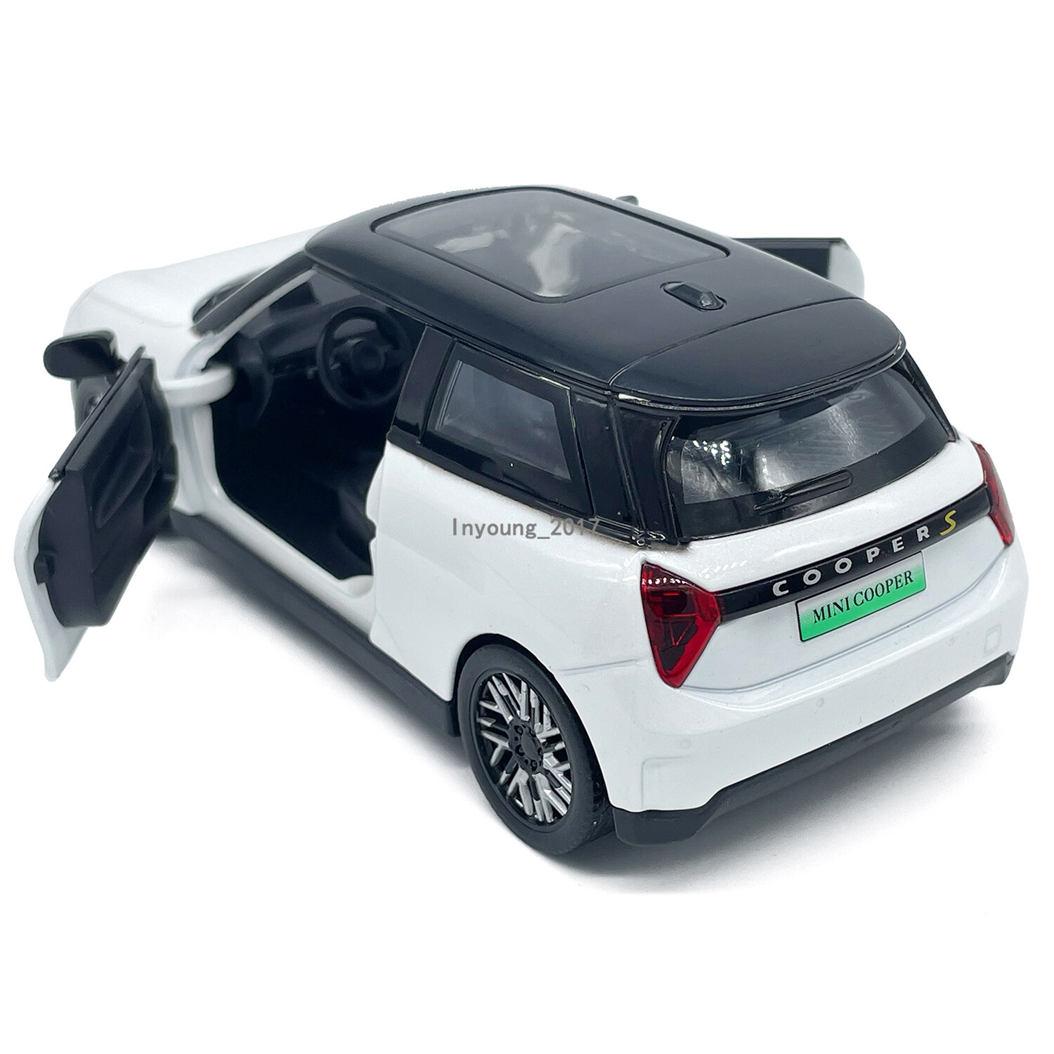 1/28 Mini Cooper Model Car Diecast Toy Vehicle 2 Doors Open Pull Back White