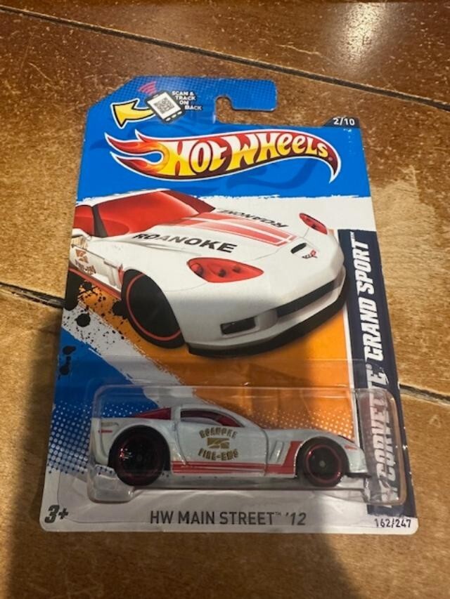2012 Hot Wheels HW Main Street ’11 Corvette Grand Sport #162 White