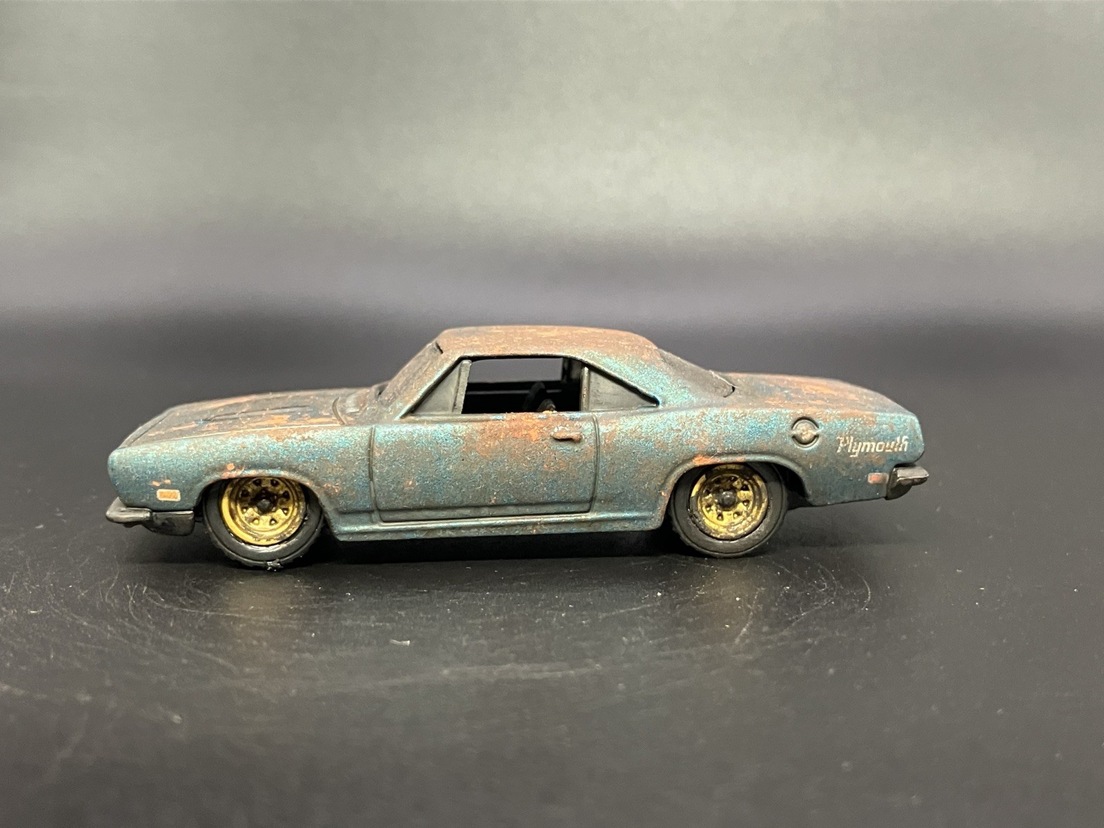 1968 Plymouth Barracuda Weathered Rusty Custom 1/64 Diecast Barn Find Hot Wheels